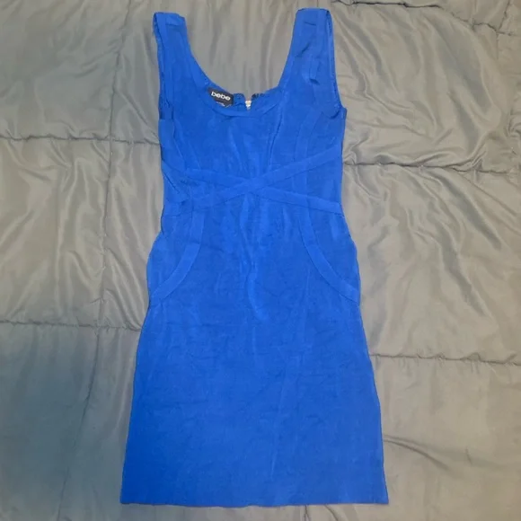 bebe blue bodycon dress BEYLA Baby Blue Crew Neck Short Sleeve Fitted Midi Dress main image 1